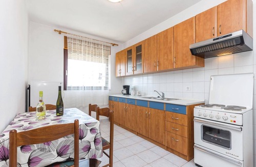 Novi Vinodolski Apartment | Lovely apartment in Novi Vinodolski with WiFi