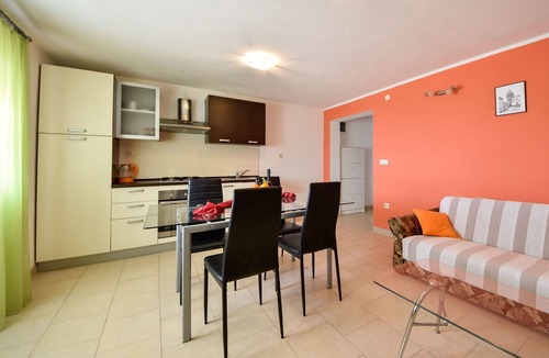 Jezera Apartment | Lovely apartment for 2 guests with A/C, WIFI, TV and terrace