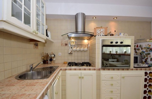 Okrug Gornji Apartment | Lovely apartment for 2 people with pool, WIFI, A/C, TV, terrace and pets allowed