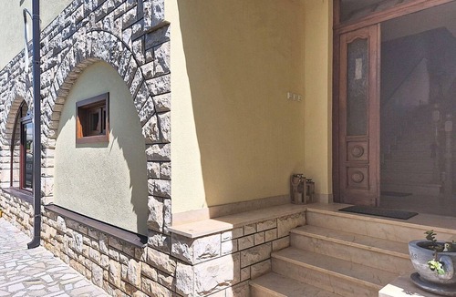 Finida Apartment | Lovely apartment for 2 people with WIFI, A/C, TV, terrace and pets allowed