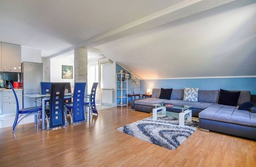 Rubesi Apartment | Lovely apartment for 4 people with pool, A/C, WIFI, TV and balcony
