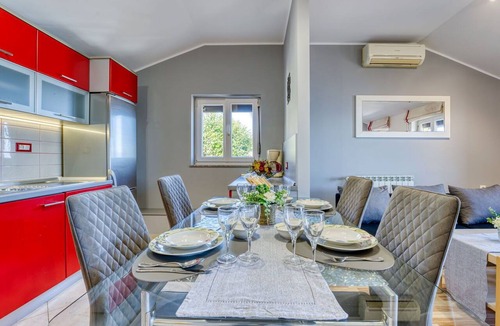 Tulisevica Apartment | Lovely apartment for 5 people with A/C, WIFI, TV, terrace and panoramic view