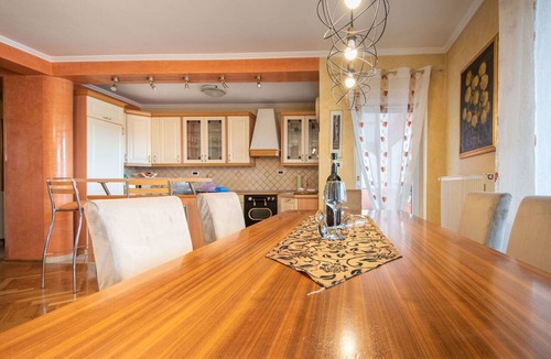 Viskovo Apartment | Lovely apartment for 6 guests with WIFI, A/C, pool, TV, balcony, pets allowed and panoramic view