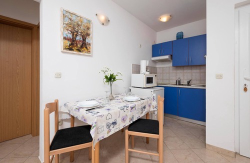 Banjole Apartment | Lovely apartment in Banjole with WiFi