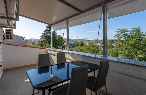 Barbat na Rabu Apartment | Lovely apartment in Barbat with swimming pool