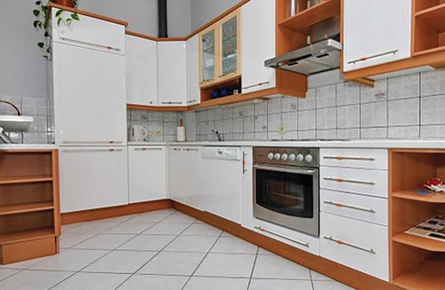 Blato Apartment | Lovely apartment in Blato with house sea view