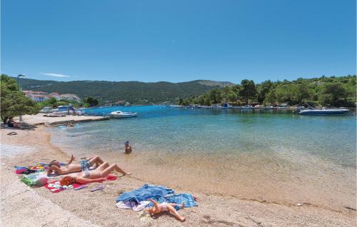 Grebastica Apartment | Lovely Apartment In Grebastica With Wifi