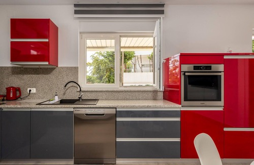 Poljane Apartment | Lovely apartment in Icici with house sea view