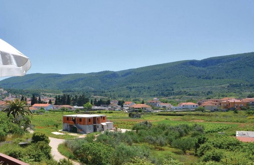 Island Hvar Apartment | Lovely apartment in Jelsa with WiFi