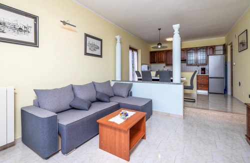 Ravni Apartment | Lovely apartment in Labin with house sea view