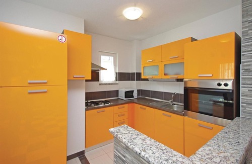Zelenka Apartment | Lovely apartment in Makarska with WiFi