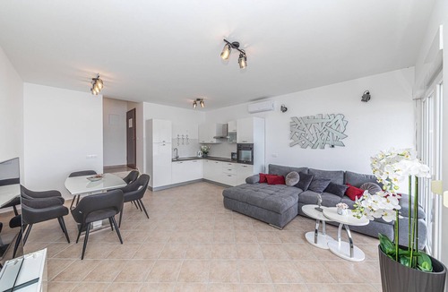 Marina Apartment | Lovely apartment in Marina with house sea view