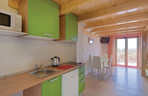 Valdebek Apartment | Lovely apartment in Pula with WiFi