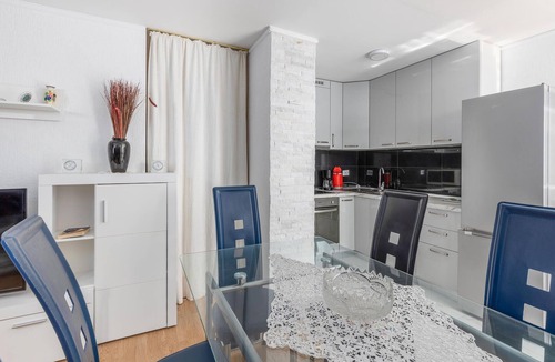 Sarsoni Apartment | Lovely apartment in Rijeka with WiFi