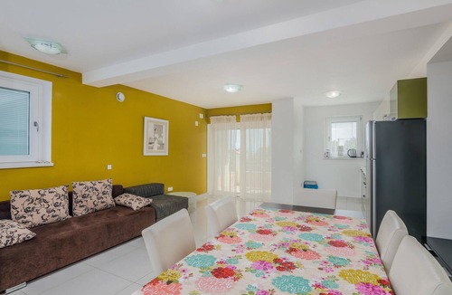 Salatic Apartment | Lovely apartment in Salatici