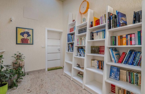 Salatic Apartment | Lovely apartment in Salatici with WiFi