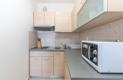 Selce Apartment | Lovely apartment in Selce with WiFi