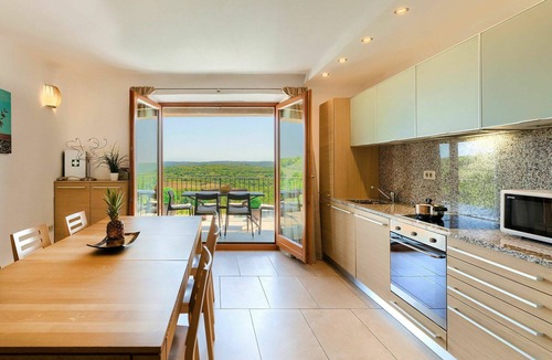 Baredine House | Lovely apartment in villa for 6 guests with WIFI, pool, A/C, TV, terrace and panoramic view
