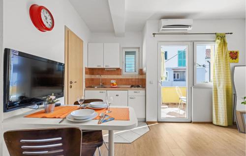 Zaton Apartment | Lovely Apartment In Zaton With Wifi
