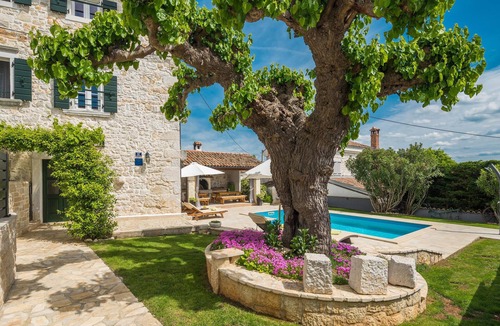 Dracevac House | Lovely home in Dracevac