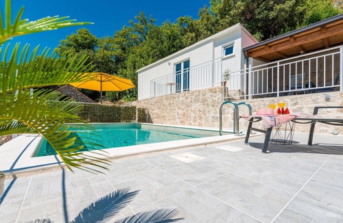 Dubrovacko Primorje House | Lovely home in Dubravica