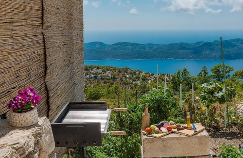 Dubrovacko Primorje House | Lovely home in Dubravica
