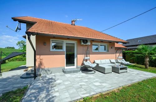 Duga Resa House | Lovely home in Duga Resa