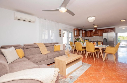 Podbablje House | Lovely home in Podbablje Gornje