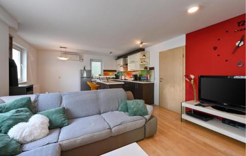 Ivanec House | Lovely Home In Ivanec