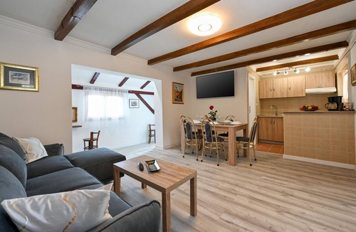 Jalzabet House | Lovely home in Jalzabet