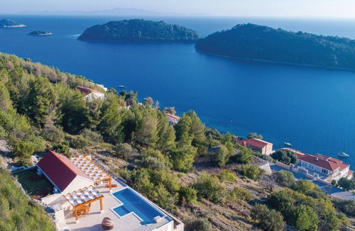 Blato House | Lovely home in Karbuni