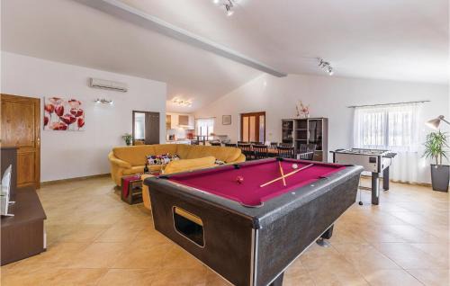 Krnica House | Lovely Home In Krnica