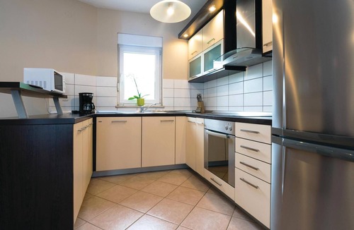 Krusevo House | Lovely home in Krusevo with WiFi