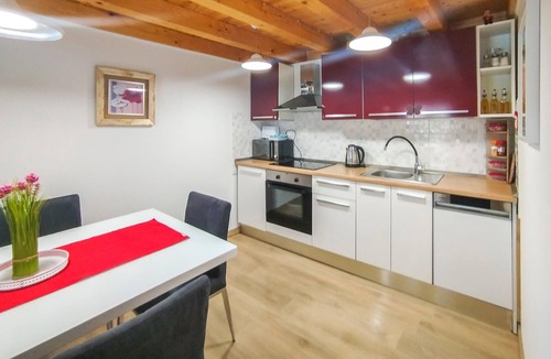 Ljubitovica House | Lovely home in Ljubitovica