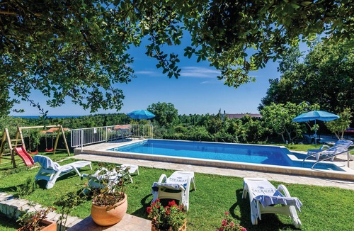Mocici House | Lovely home in Mocici