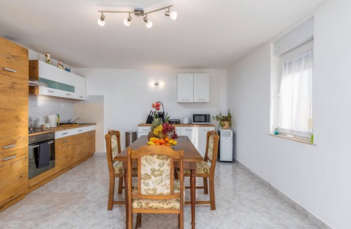 Muntic House | Lovely home in Muntic