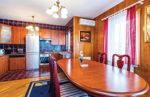 Opatija House | Lovely home in Opatija with sauna