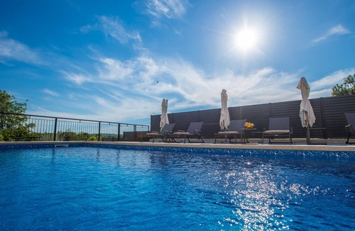 Musalez House | Lovely home in Porec with sauna
