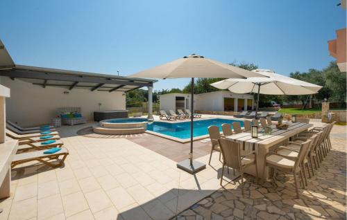 Vintijan House | Lovely Home In Pula With Sauna