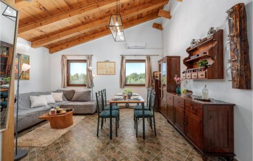 Valtura House | Lovely Home In Pula With Wifi