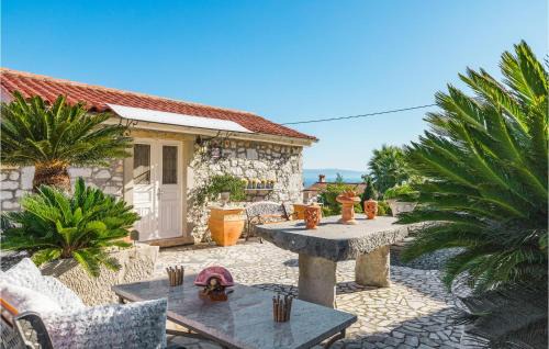 Ravni House | Lovely Home In Ravni With Wifi