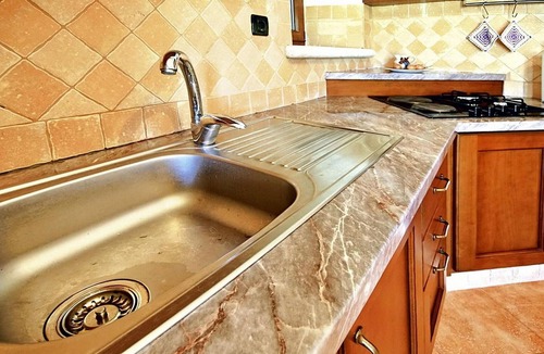 Jakovici House | Lovely home in Tinjan with WiFi