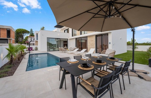 Vodice House | Lovely home in Tribunj with private swimming pool, can be inside or outside