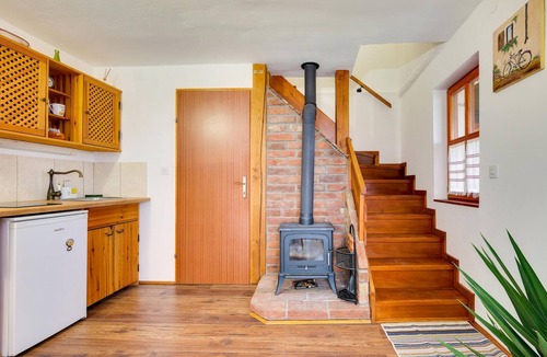 Velika Pisanica House | Lovely home in Veliki Grdevac with WiFi