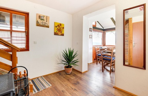 Velika Pisanica House | Lovely home in Veliki Grdevac with WiFi