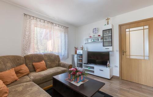 Vodnjan House | Lovely Home In Vodnjan With Wifi