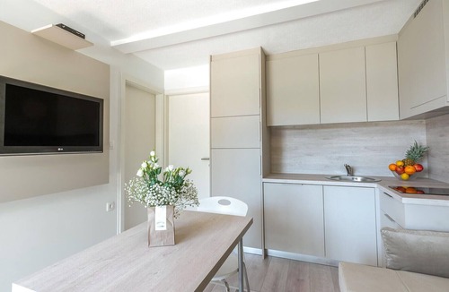 Brzac House | Lovely (sta)caravan in Glavotok with WiFi