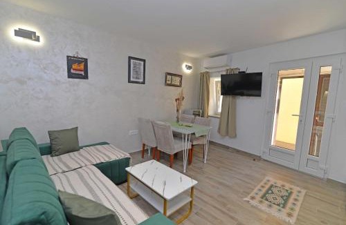 Veli Losinj Apartment | LunaStela