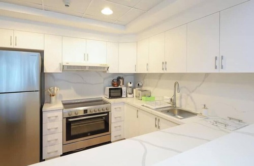 Business Bay Apartment | Lux CanalView Apt in Iconic Churchill Tower