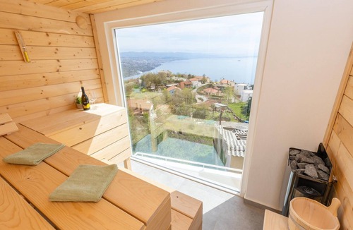 Bregi House | Luxurious home in Bregi with sauna
